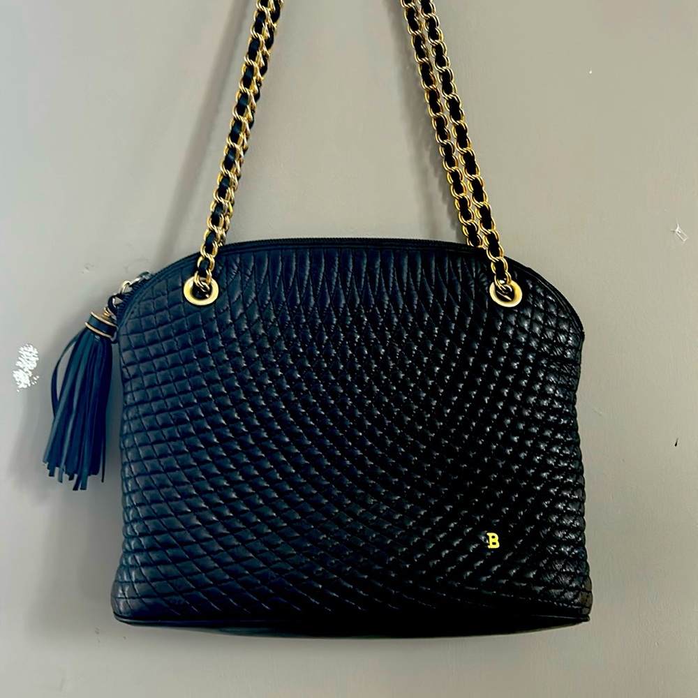 RARE Vintage Black Leather Shoulder bag Very cute small